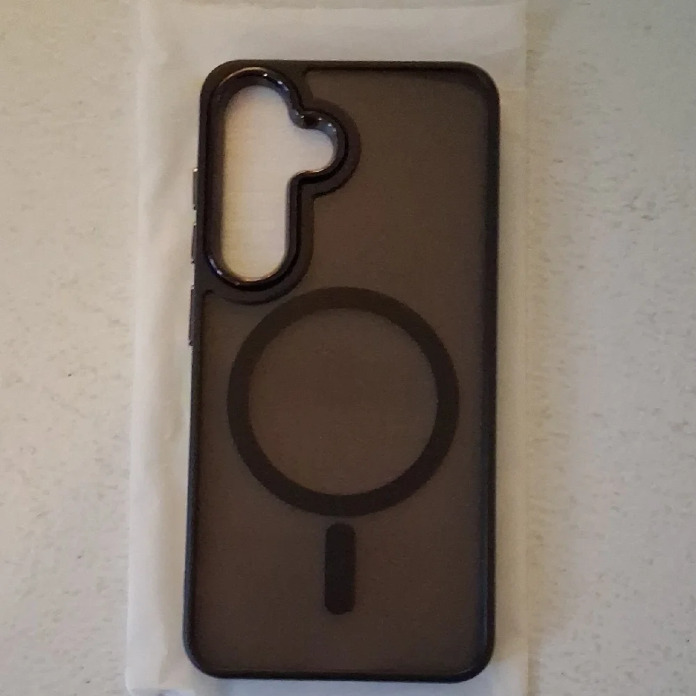 Black MagSafe-Compatible Protective Phone Case Galaxy S 24/25